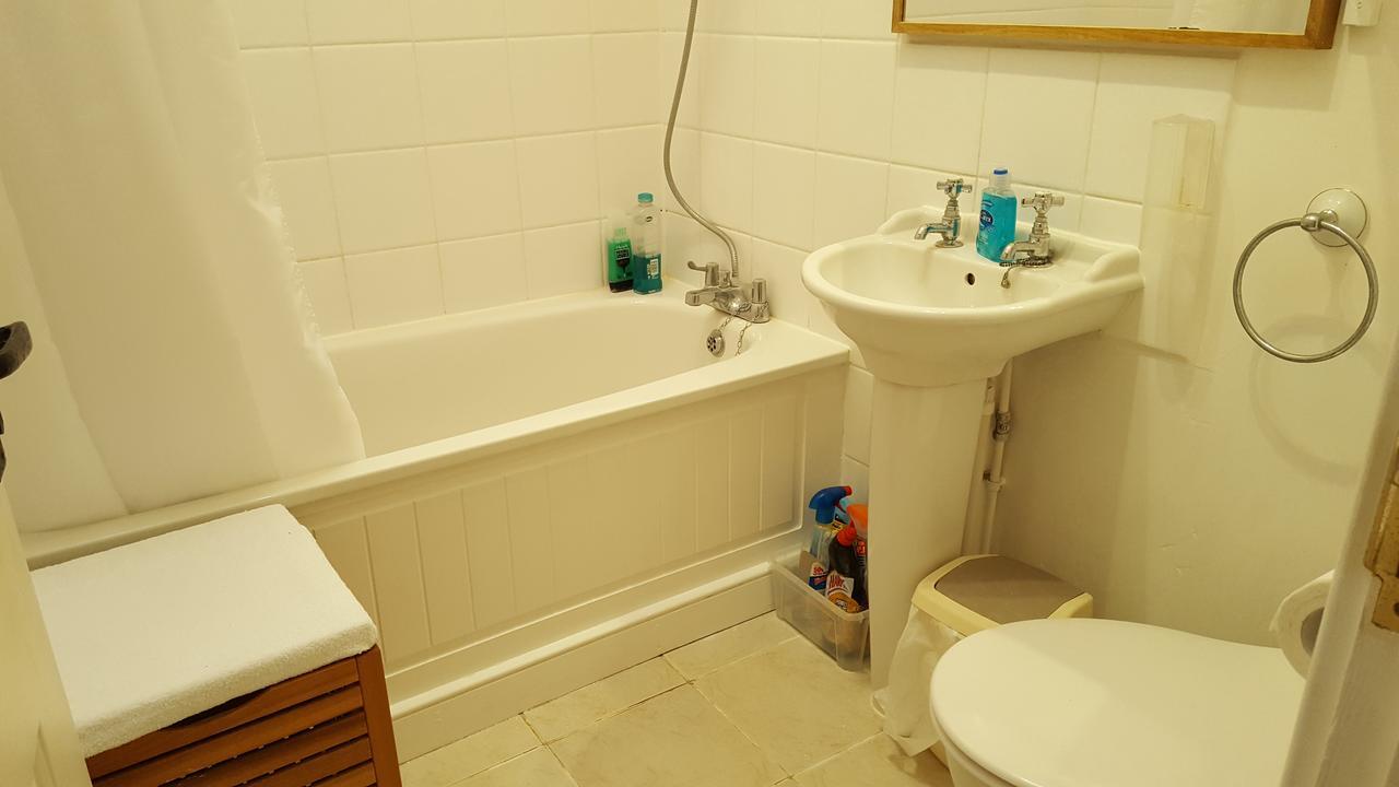 Follets B&B Pewsey Ngoại thất bức ảnh